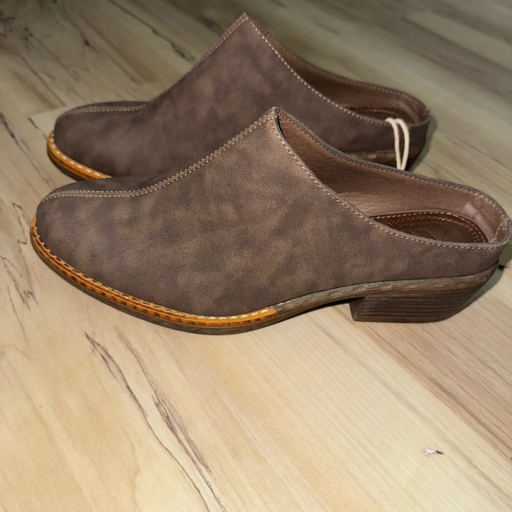 American Rag Brown Mules Casual Western-Inspired